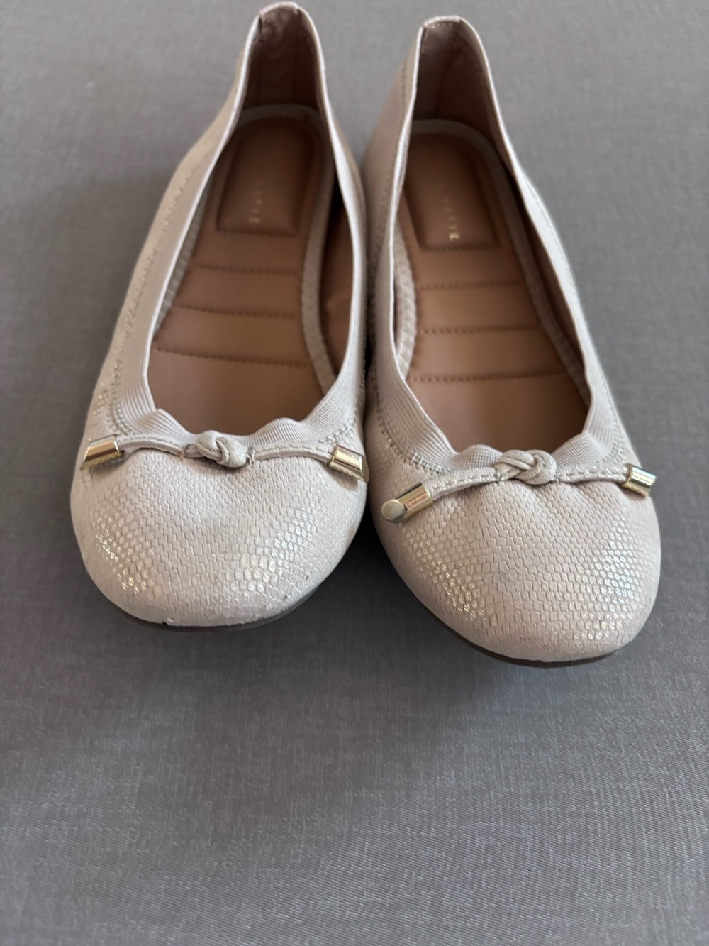 Kelly & Katie Women's Beige Textured Ballet Flats with Knotted Bow